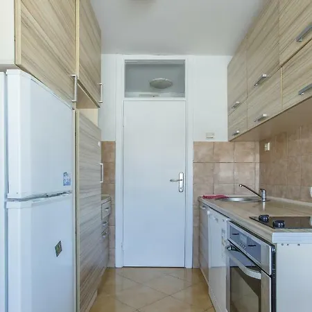 Nadya Apartment