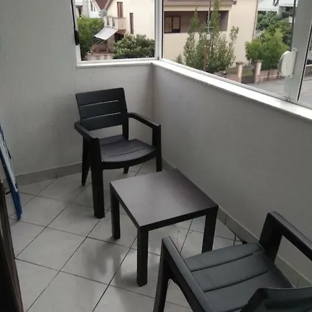 Nadya Apartment *